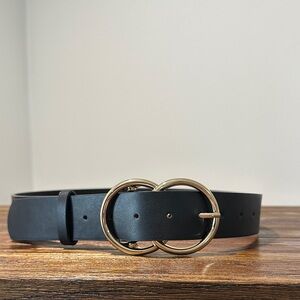 Classic Black Leather Belt with Gold Double-Loop Buckle